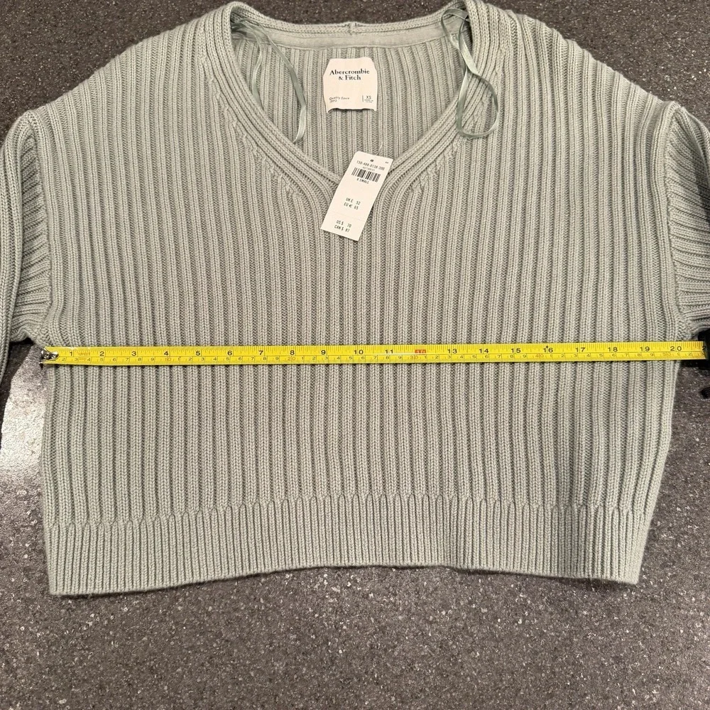 NEW Abercrombie And Fitch Oversized Cropped Ribbed‎ Sweater XS Sage Green